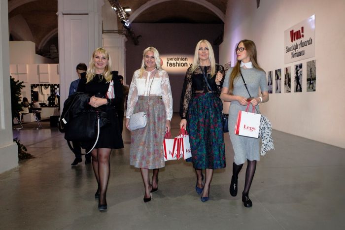 Legs Legs-37th-ukranian-fashion-week-26  37th Ukranian Fashion Week | Pantyhose Library